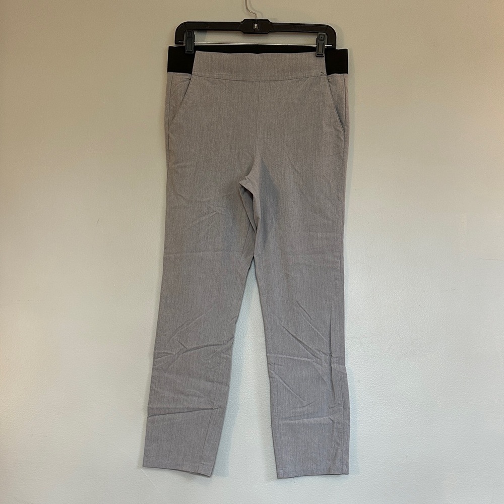 GUC Simply Vera Vera Wang Stretchy pants in Light Gray with Black Waistband